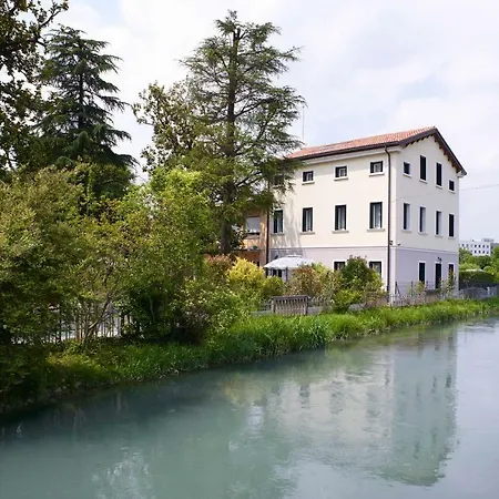 Panzió Le Tre Corti